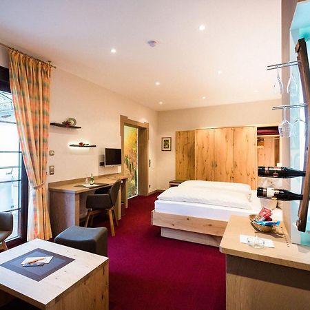 Weinhotel Offenstein Erben Эльтвилле Экстерьер фото