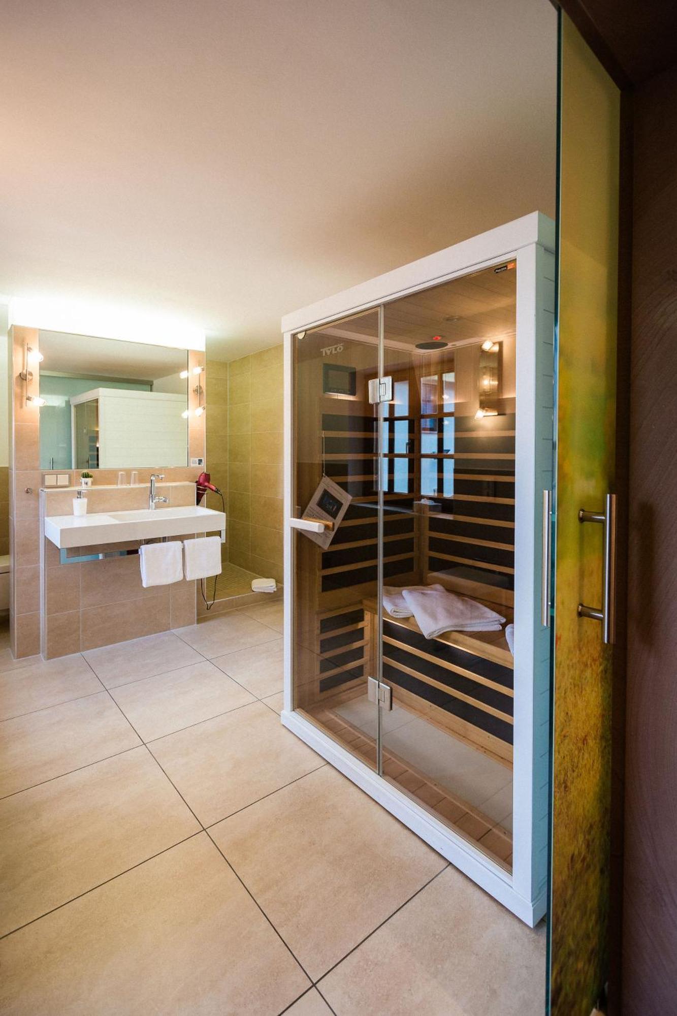 Weinhotel Offenstein Erben Эльтвилле Экстерьер фото