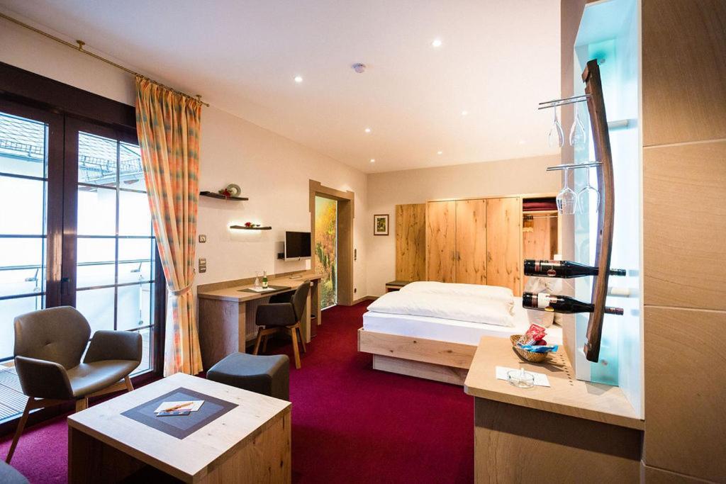 Weinhotel Offenstein Erben Эльтвилле Экстерьер фото