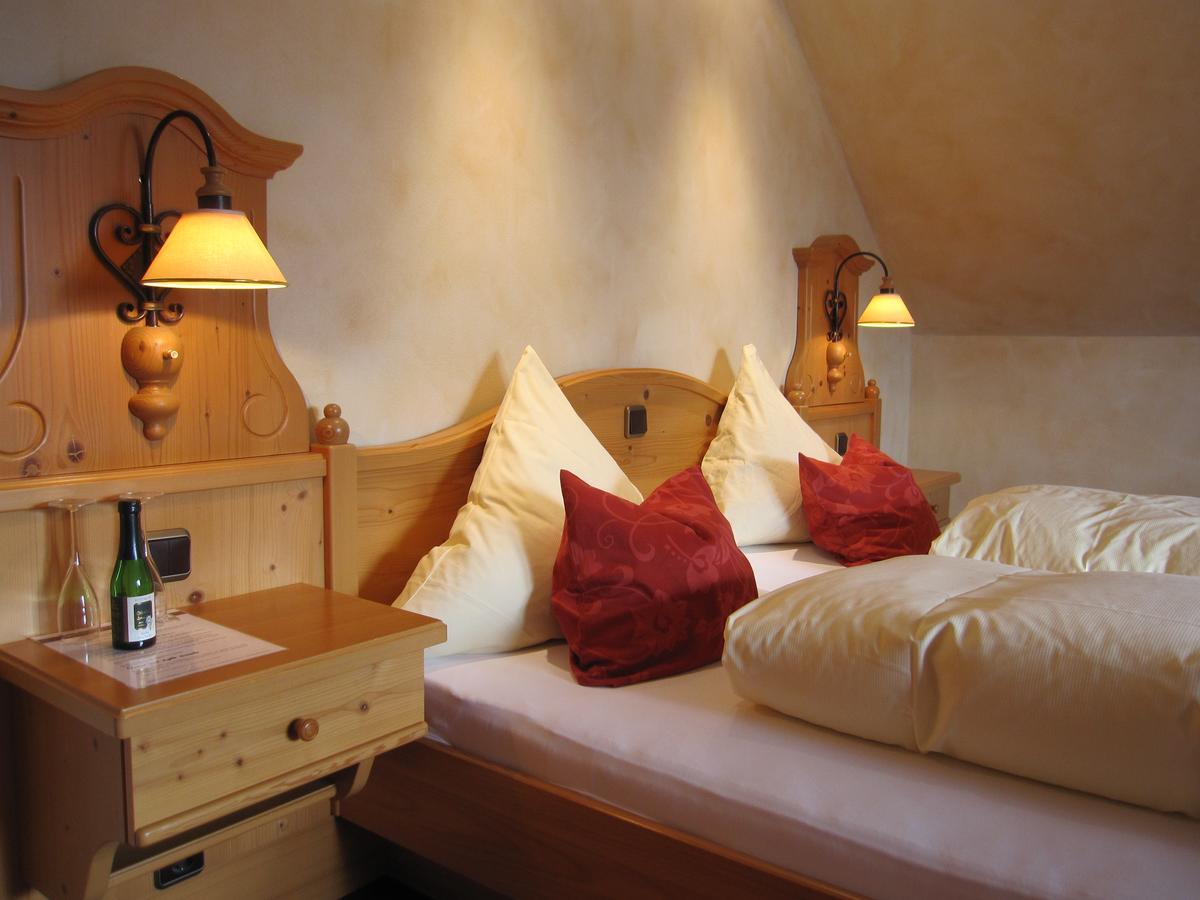 Weinhotel Offenstein Erben Эльтвилле Экстерьер фото