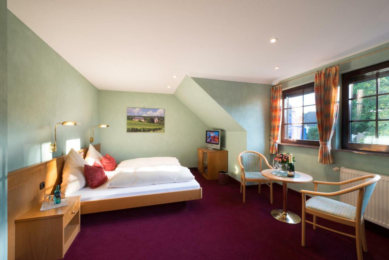 Weinhotel Offenstein Erben Эльтвилле Экстерьер фото